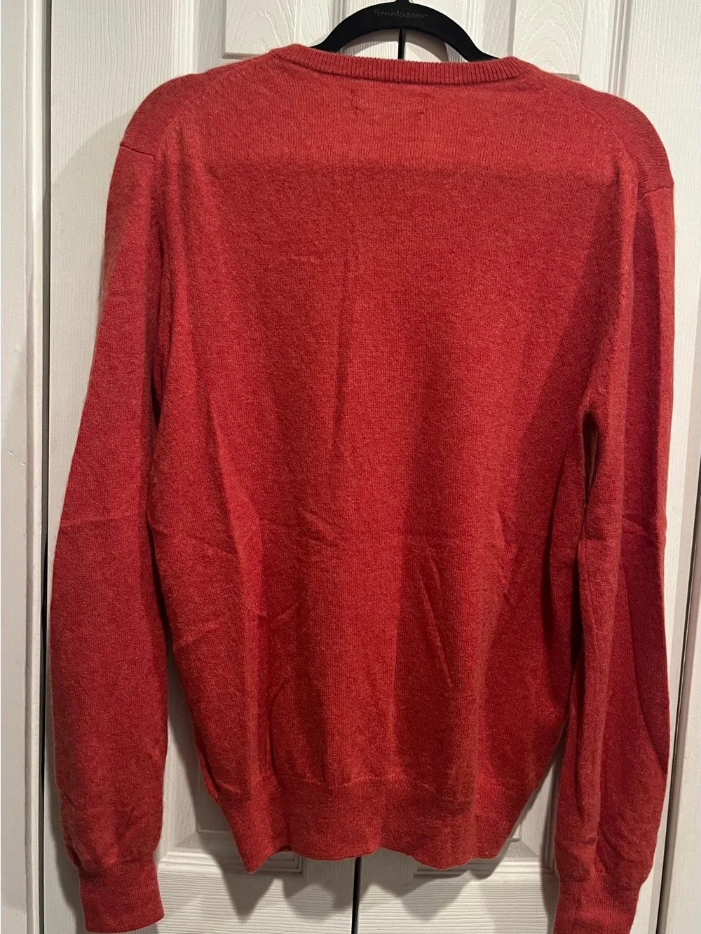 Tahari womens v neck Coral-Red V-Neck Sweater Sz L